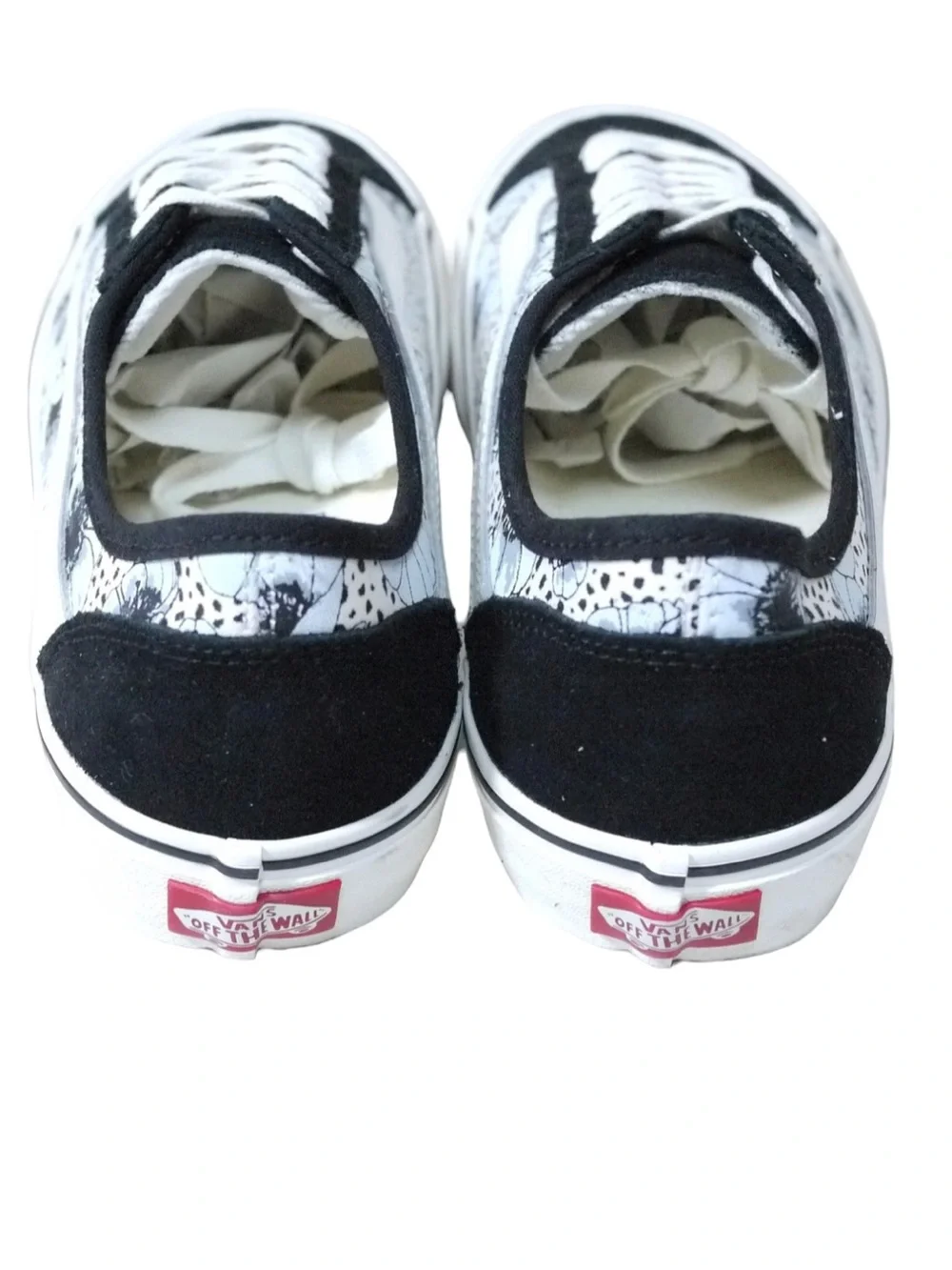 Woman’s Vans Style 36 Deacon VR3 Cush Sneakers Blue & Black Floral Size 9